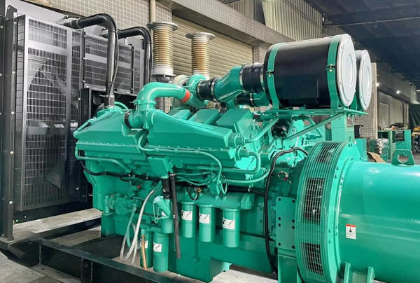 泸州发电机排气管保养：清除积碳防堵塞，排气顺畅更安全